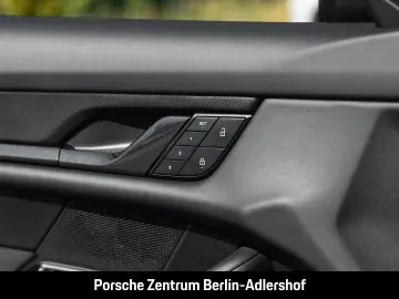 PORSCHE Taycan Surround-View BOSE Luftfederung 20-Zoll
