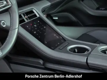 PORSCHE Taycan Surround-View BOSE Luftfederung 20-Zoll