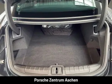 PORSCHE Taycan BOSE Head-Up Luftfederung Rückfahrkamera