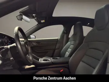 PORSCHE Taycan BOSE Head-Up Luftfederung Rückfahrkamera