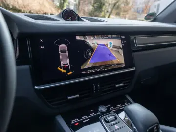 PORSCHE Cayenne E-Hyb Burmester Sport Chrono Approved