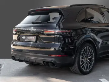 PORSCHE Cayenne E-Hyb Burmester Sport Chrono Approved