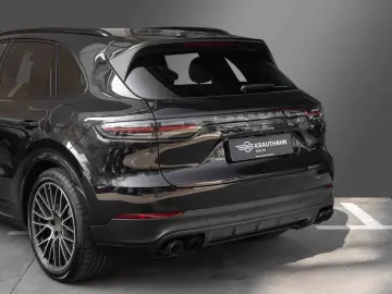 PORSCHE Cayenne E-Hyb Burmester Sport Chrono Approved
