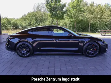 PORSCHE Taycan GTS Hinterachslenkung Beifahrerdisplay He