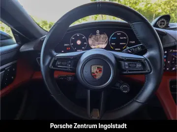 PORSCHE Taycan GTS Hinterachslenkung Beifahrerdisplay He