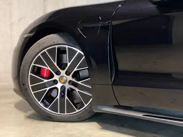 PORSCHE Taycan GTS   Komfortsitze 14-Wege   Massage