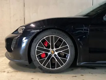 PORSCHE Taycan GTS   Komfortsitze 14-Wege   Massage
