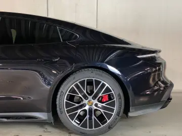 PORSCHE Taycan GTS   Komfortsitze 14-Wege   Massage
