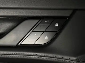 PORSCHE Taycan GTS   Komfortsitze 14-Wege   Massage