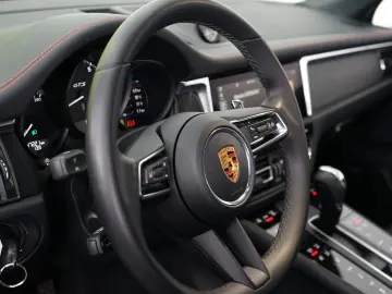 PORSCHE Macan GTS Facelift LUFT PANO BOSE 360 CAM 21z