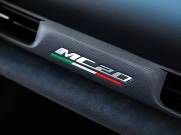 MASERATI MC20 Cielo - 1 Owner - VAT - Carbon