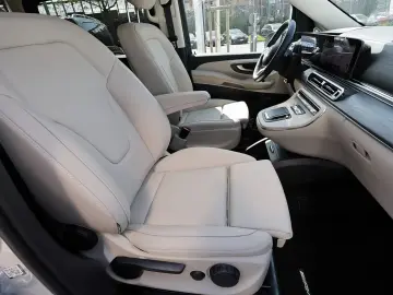 MERCEDES-BENZ V 300 d 4M AVANTGARDE 8-FACH AHK ALLRAD NIGHT