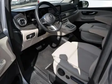 MERCEDES-BENZ V 300 d 4M AVANTGARDE 8-FACH AHK ALLRAD NIGHT