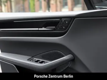 PORSCHE Macan 4 HA-Lenkung LED-Matrix Surround-View BOSE