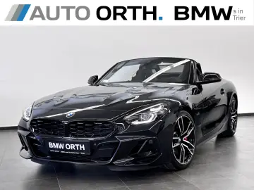 BMW Z4 M40i   SCHWARZ SCHWARZ   LEDER HUD ACC h k