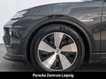 PORSCHE Macan 4 Leder Luftfederung ACC AHK 360Grad Panor