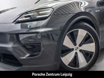 PORSCHE Macan 4 Leder Luftfederung ACC AHK 360Grad Panor