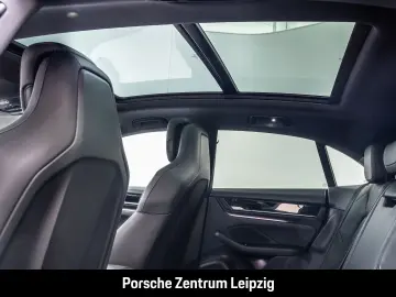PORSCHE Macan 4 Leder Luftfederung ACC AHK 360Grad Panor