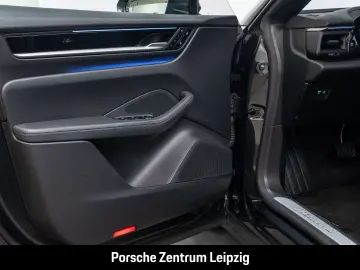 PORSCHE Macan 4 Leder Luftfederung ACC AHK 360Grad Panor