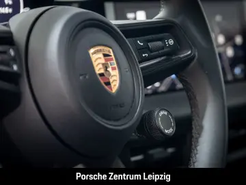 PORSCHE Macan 4 Leder Luftfederung ACC AHK 360Grad Panor