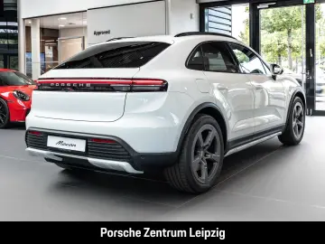 PORSCHE Macan OffroadDesign PASM ACC Bose 360Grad 21Zoll