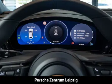 PORSCHE Macan OffroadDesign PASM ACC Bose 360Grad 21Zoll