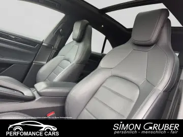 PORSCHE Macan Electric Panorama Bose Matrix 4 Sitzhzg.