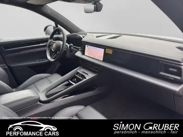 PORSCHE Macan Electric Panorama Bose Matrix 4 Sitzhzg.