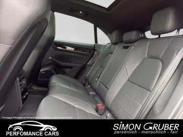 PORSCHE Macan Electric Panorama Bose Matrix 4 Sitzhzg.