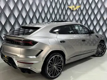 LAMBORGHINI Urus SE    CARBON    UNIKAT    VOLLE HÜTTE