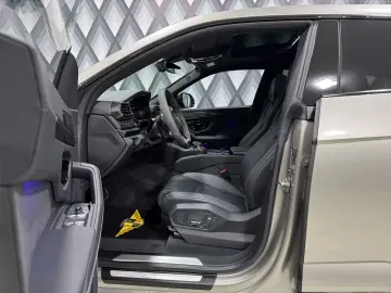 LAMBORGHINI Urus SE    CARBON    UNIKAT    VOLLE HÜTTE