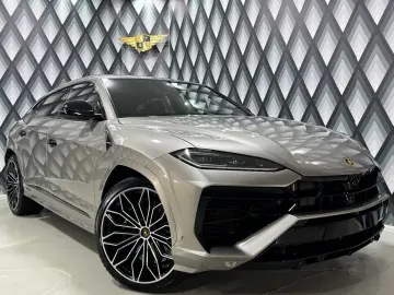 LAMBORGHINI Urus SE    CARBON    UNIKAT    VOLLE HÜTTE