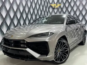 LAMBORGHINI Urus SE    CARBON    UNIKAT    VOLLE HÜTTE