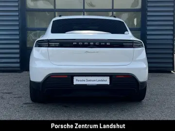 PORSCHE Macan 4   Panorama   AHK   Luftfederung
