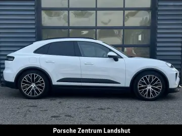 PORSCHE Macan 4   Panorama   AHK   Luftfederung