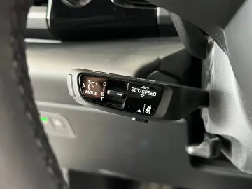 PORSCHE Macan 4   Panorama   AHK   Luftfederung