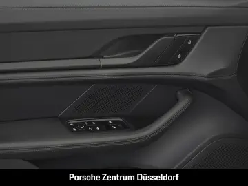 PORSCHE Taycan 4S Surround-View BOSE 21-Zoll Panorama