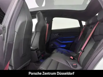 PORSCHE Taycan 4S Surround-View BOSE 21-Zoll Panorama