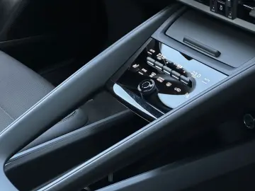 PORSCHE Macan 4 PASM PANO Lenkradheizung