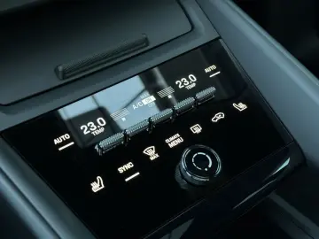 PORSCHE Macan 4 PASM PANO Lenkradheizung