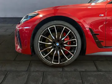 BMW i4 M50 xDrive M SPORT PRO ADAPTLED GLASDACH