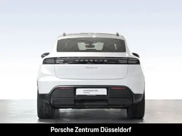PORSCHE Macan 4 Surround-View BOSE Luftfederung 21-Zoll