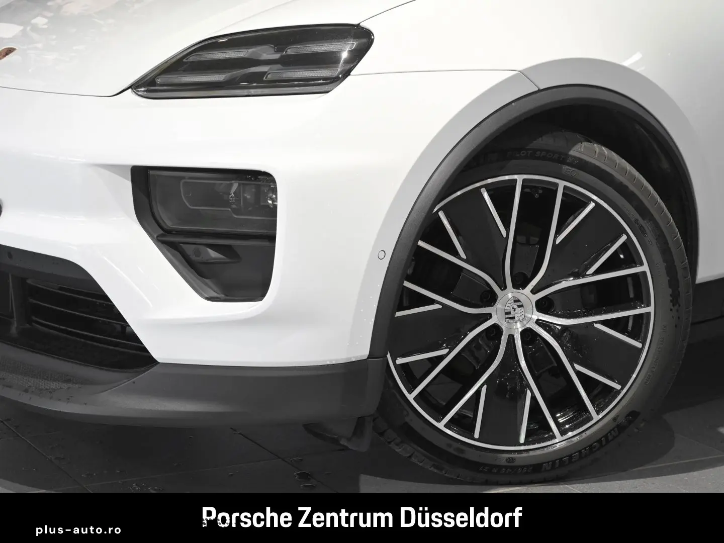 PORSCHE Macan 4 Surround-View BOSE Luftfederung 21-Zoll
