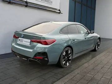 BMW i4 M50 xDrive M SPORT PRO ADAPTLED GLASDACH