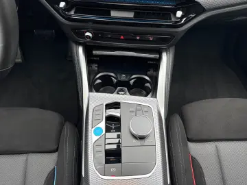 BMW i4 M50 xDrive M SPORT PRO ADAPTLED GLASDACH