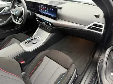 BMW i4 M50 xDrive M SPORT PRO ADAPTLED GLASDACH