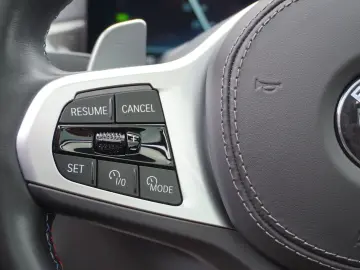 BMW X7 M60i Frozen Black LCI AHK Carbon SkyLounge AC