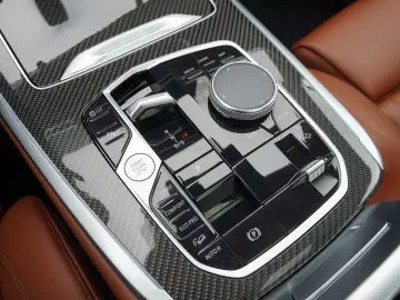 BMW X7 M60i Frozen Black LCI AHK Carbon SkyLounge AC
