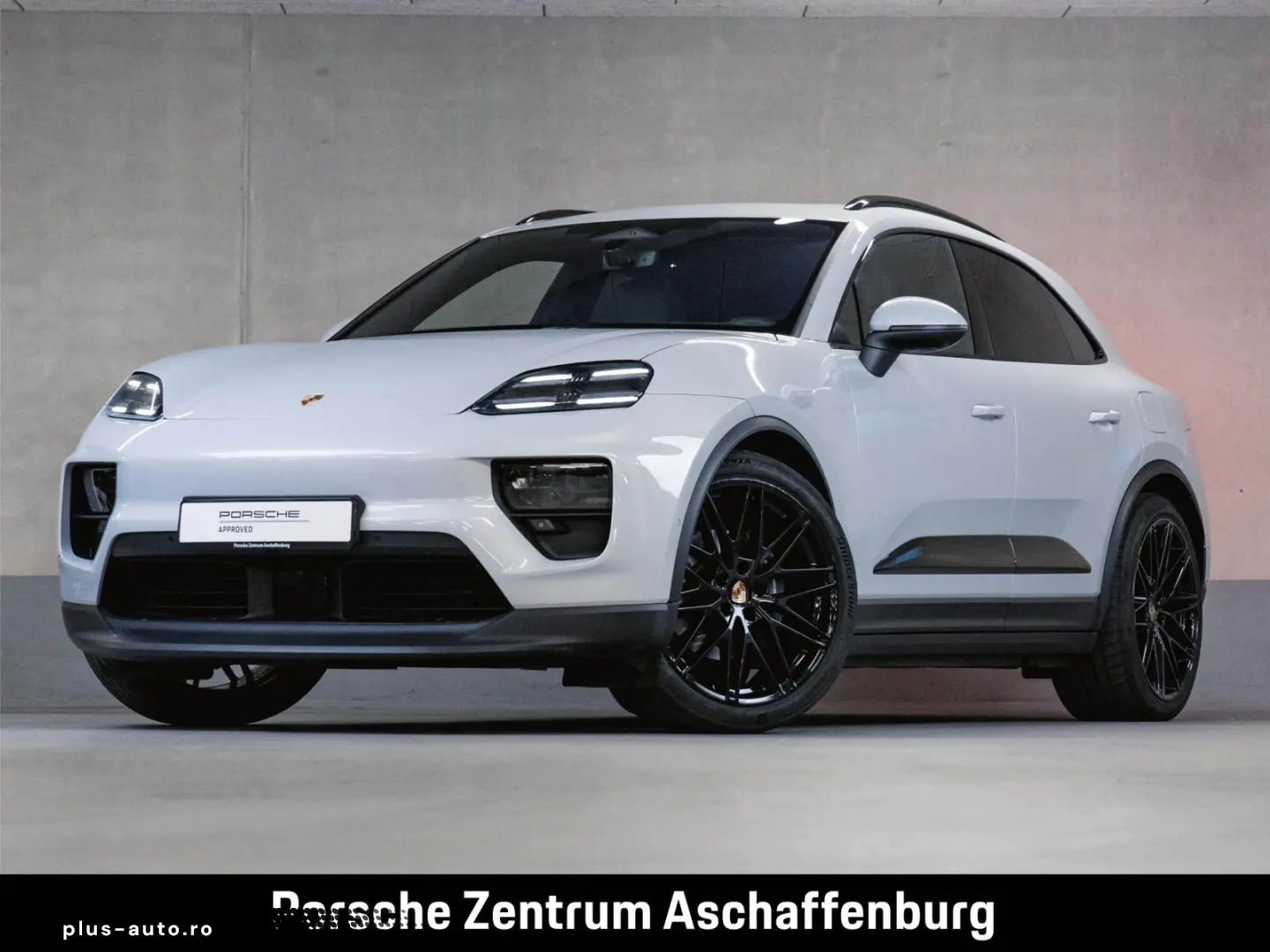 PORSCHE Macan 4 Electric Panoramadach Luftfederung