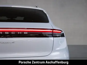 PORSCHE Macan 4 Electric Panoramadach Luftfederung
